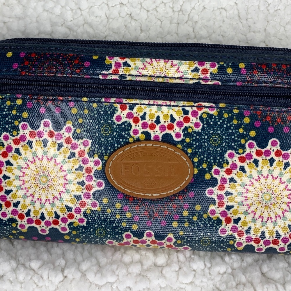 Wallet - Picture 3 of 5